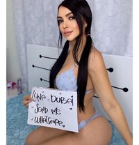 Luna - escort in Muscat