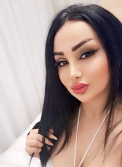 Limar - escort in Dubai Photo 2 of 5