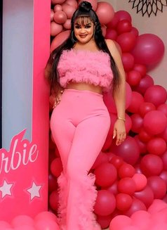 Lime - Transsexual escort in Nairobi Photo 1 of 2