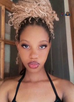 Lime - Acompañantes transexual in Nairobi Photo 3 of 8