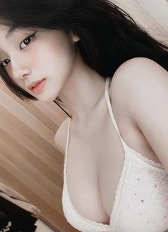 Limia - escort in Riyadh Photo 8 of 11