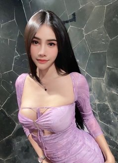 Lin Bangkok - Transsexual escort in Bangkok Photo 9 of 9