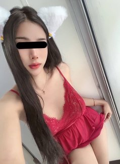 Lin Lin - Transsexual escort in Bangkok Photo 2 of 3
