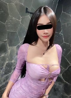 Lin Lin - Transsexual escort in Bangkok Photo 3 of 3