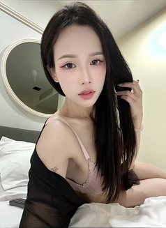 Lin Lin - Transsexual escort in Kaohsiung Photo 9 of 13