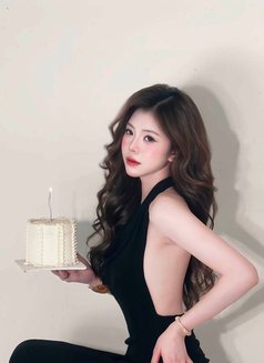 Lin Lin - escort in Bangkok Photo 3 of 5