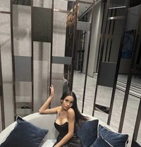 Lin - Transsexual escort in Bangkok Photo 1 of 10