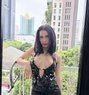 Lin - masseuse in Bangkok Photo 1 of 14