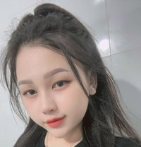 Lin - puta in Şalālah Photo 1 of 5