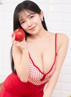 Lin Zhaoyi's Premium Tea Delivery Servic - escort in Taipei Photo 5 of 12