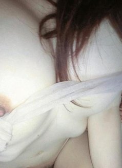 Lin Zhaoyi's Premium Tea Delivery Servic - escort in Taipei Photo 11 of 12