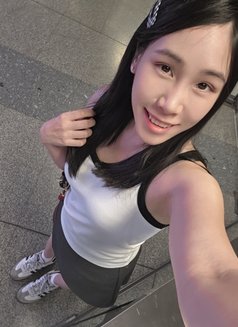 Lina, 100% blueprint for perfect GFE - puta in Bangkok Photo 26 of 27