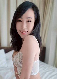 Lina, 100% blueprint for perfect GFE - escort in Singapore Photo 6 of 28