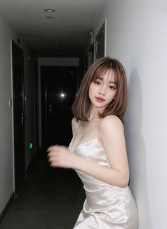Lina - escort in Hyderabad Photo 2 of 4