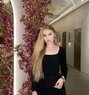 Lina - escort in Singapore Photo 1 of 5
