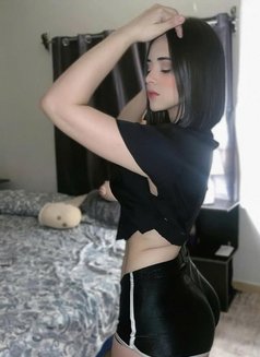 Lina - masseuse in Muscat Photo 3 of 7