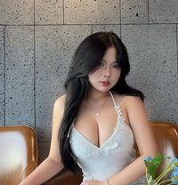 Lina - masseuse in Tirana Photo 1 of 4