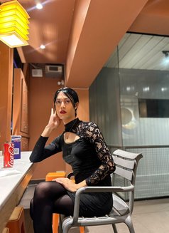 Lina - Transsexual escort agency in Bangalore Photo 13 of 14