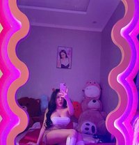 Lina - escort in Berlin