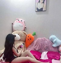 Lina - escort in Berlin