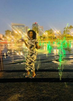 Lina - escort in Abu Dhabi Photo 4 of 10