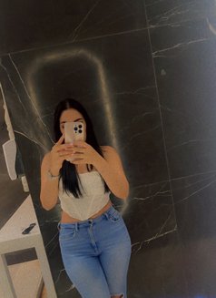 Lina - escort in Dubai Photo 9 of 10