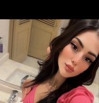 لينا - escort in Dubai