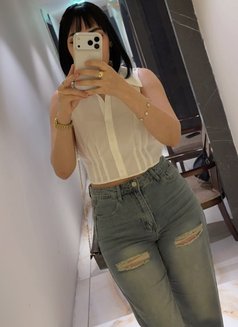 Lina - escort in Dubai Photo 2 of 6