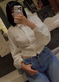 Lina - escort in Dubai Photo 4 of 6