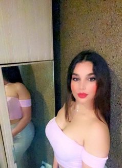 Lamya - puta in İstanbul Photo 2 of 12