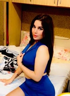 Lamya - puta in İstanbul Photo 3 of 12