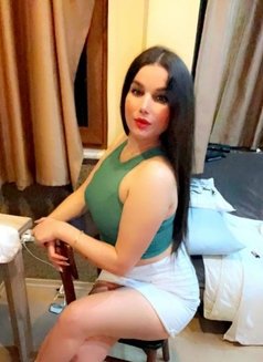 Lamya - puta in İstanbul Photo 11 of 12