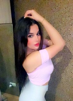 Lamya - puta in İstanbul Photo 12 of 12