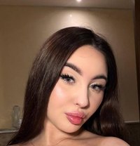 New Lina 20 years in Al Barsha - puta in Dubai
