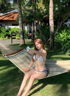 Lina - escort in Dubai Photo 2 of 7