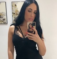 Lina - escort in Bali