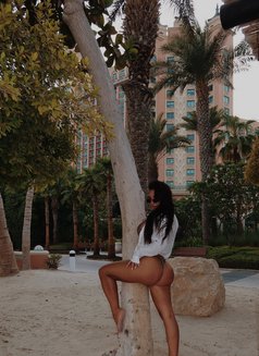 Lina - masseuse in Dubai Photo 2 of 6