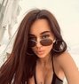 Lina - puta in Dubai Photo 1 of 11