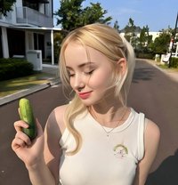 Lina - escort in Ajmān