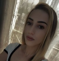 Lina - escort in Muscat