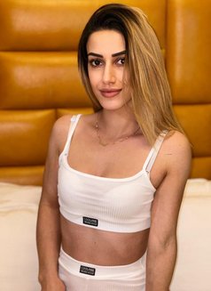 Lina - escort in Muscat Photo 6 of 6