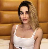 Lina - escort in Muscat