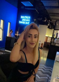 Lina - puta in Muscat Photo 4 of 5