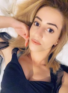 Lina - puta in Muscat Photo 5 of 5