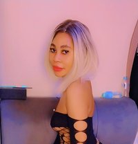 Lina - escort in Riyadh