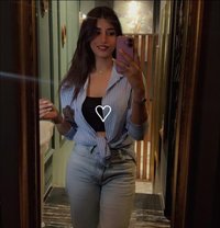 Lina - escort in Madinah