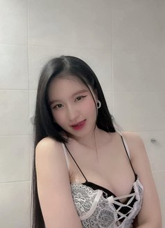 Lina - escort in Al Manama Photo 4 of 7