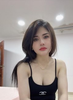 Lina - escort in Belgrade Photo 2 of 4