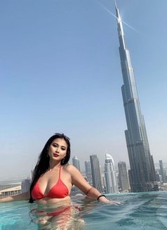 Lina - escort in Dubai Photo 5 of 8