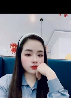 Lina - escort in Jeddah Photo 5 of 5